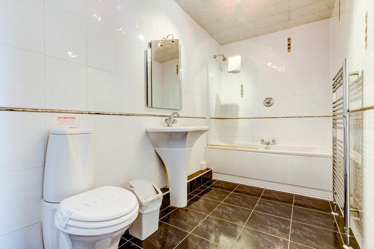 New Boston Guest Accommodation Флітвуд Екстер'єр фото