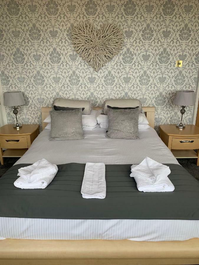 New Boston Guest Accommodation Флітвуд Екстер'єр фото